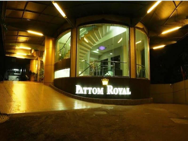 Pattom Royal Hotel Thiruvananthapuram Kültér fotó